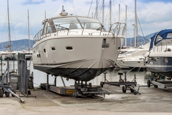 How Does A Boat Lift Work Port Richey FL